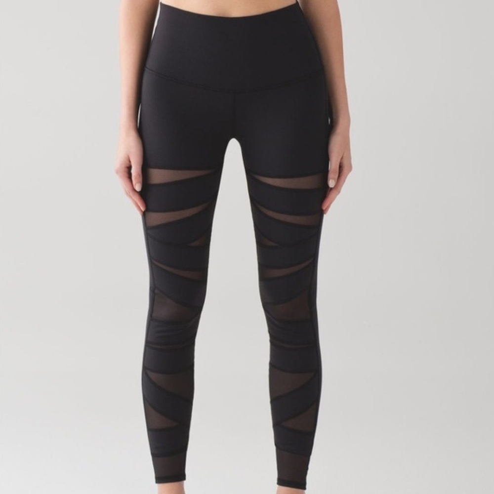 RARE Lululemon mesh Wunder Under Leggings